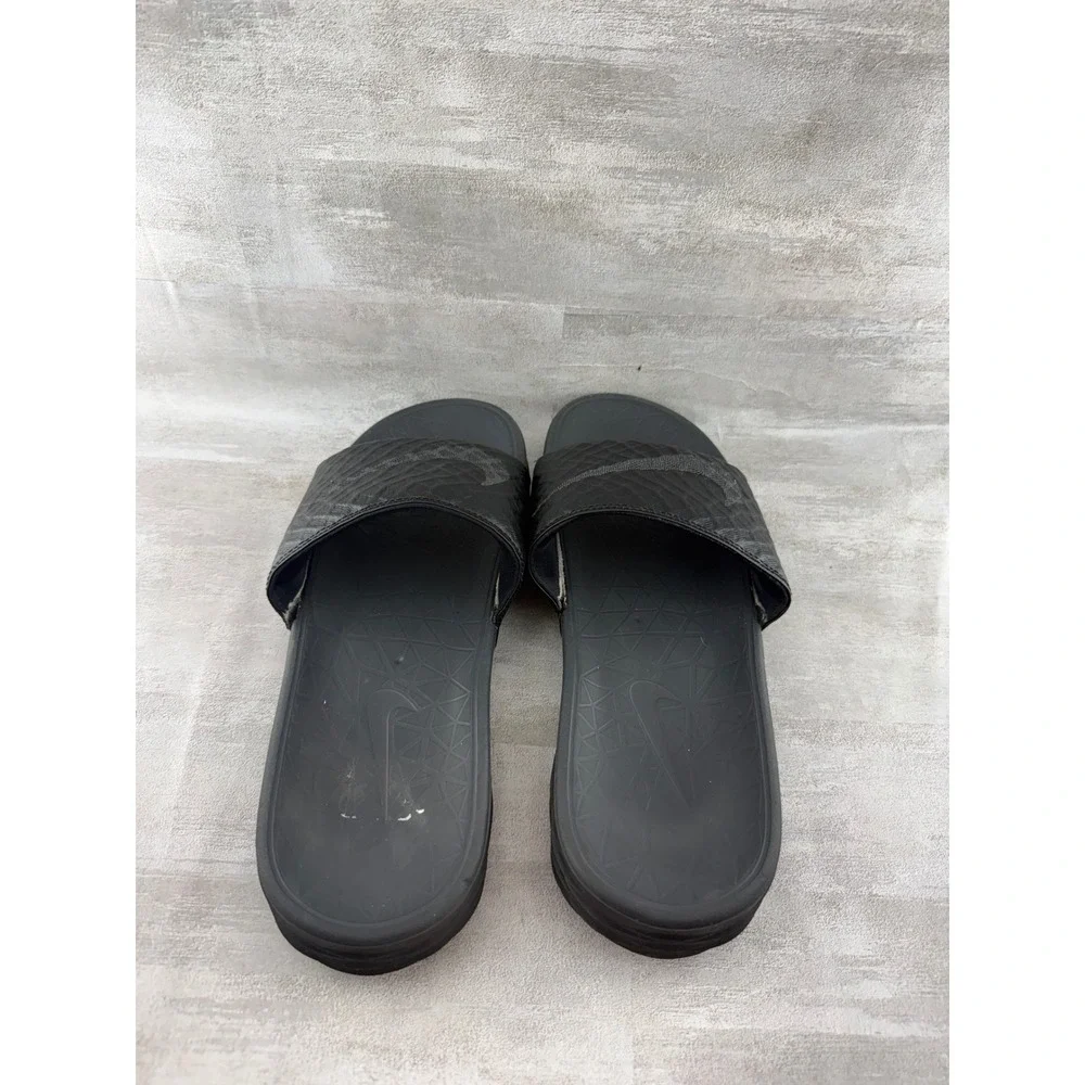 Nike solarsoft comfort